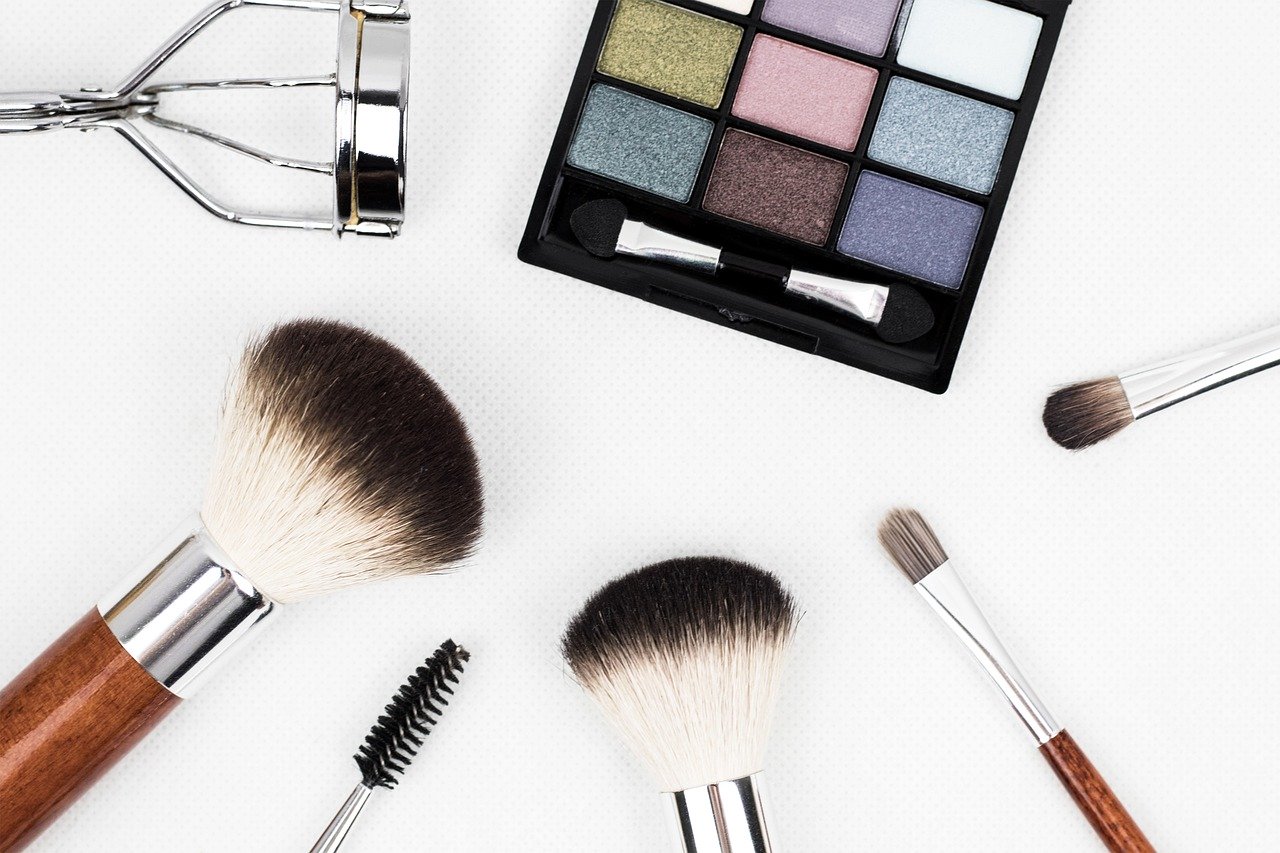makeup-artist